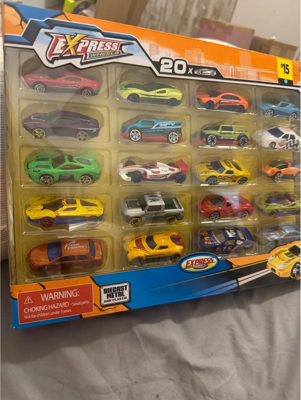 Express Wheels 20 Pack Diecast Metal Toy Cars Set